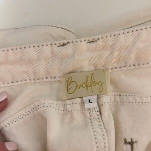 Buckley Women's Cream Barrell Jeans